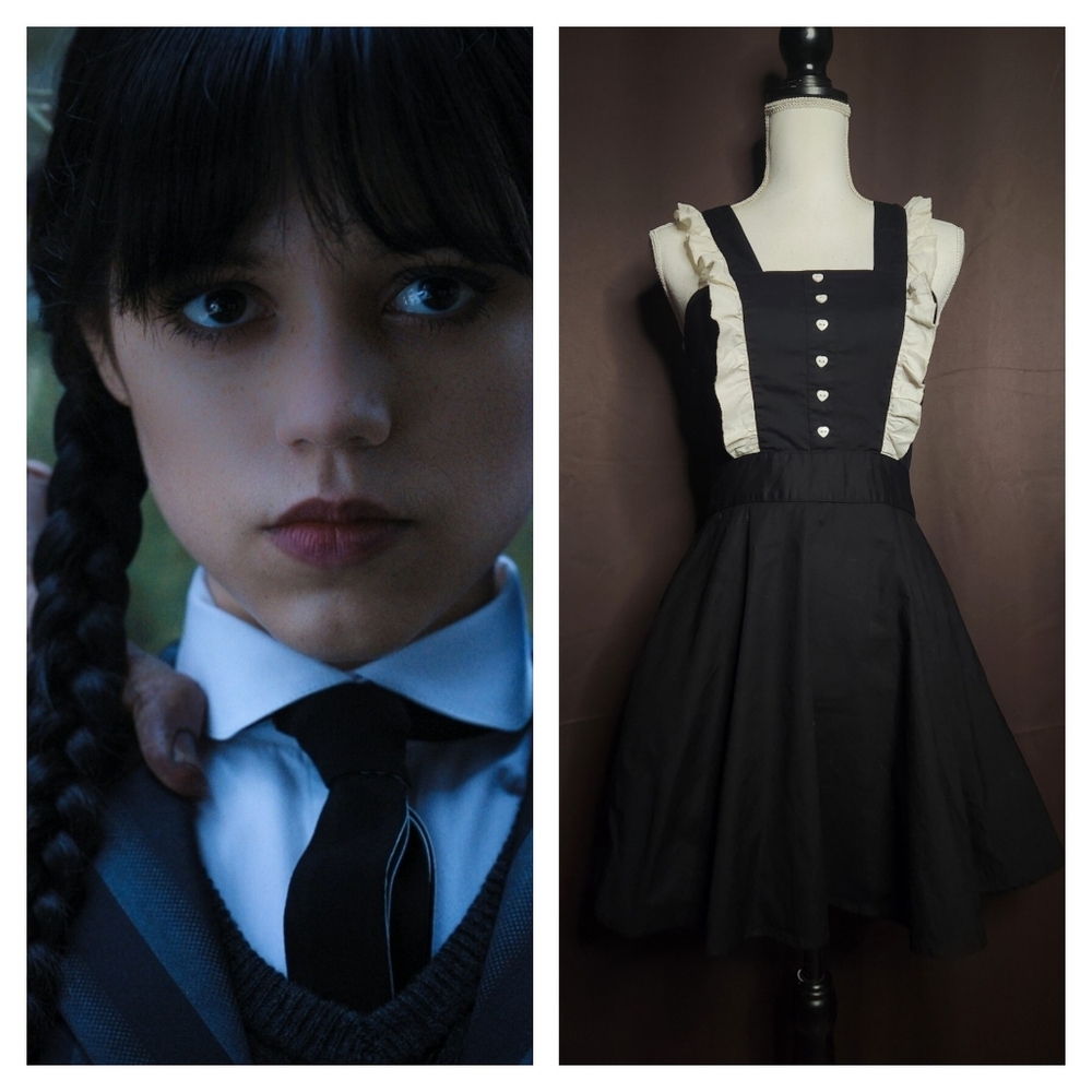 Hot Topic 🖤 Pinafore Dress Ruffles Heart Buttons S